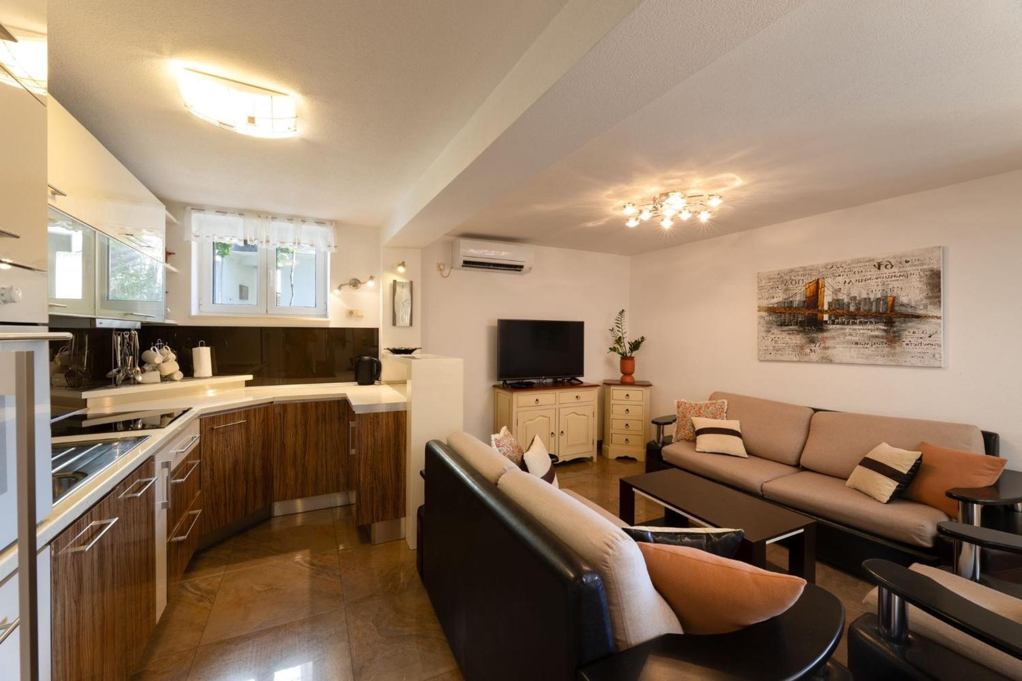 Apartments Belmat Trogir Exterior foto